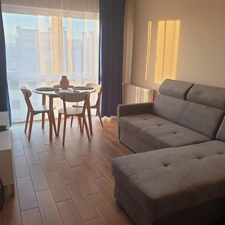 Caskada Modern Apartments 2 Nowy Apartamentowiec Winda สวูพสค์ ภายนอก รูปภาพ