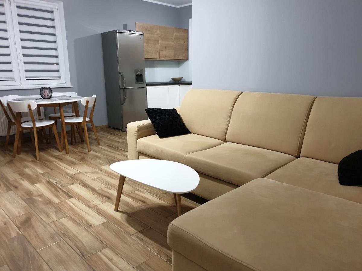 Caskada Modern Apartments 2 Nowy Apartamentowiec Winda สวูพสค์ ภายนอก รูปภาพ