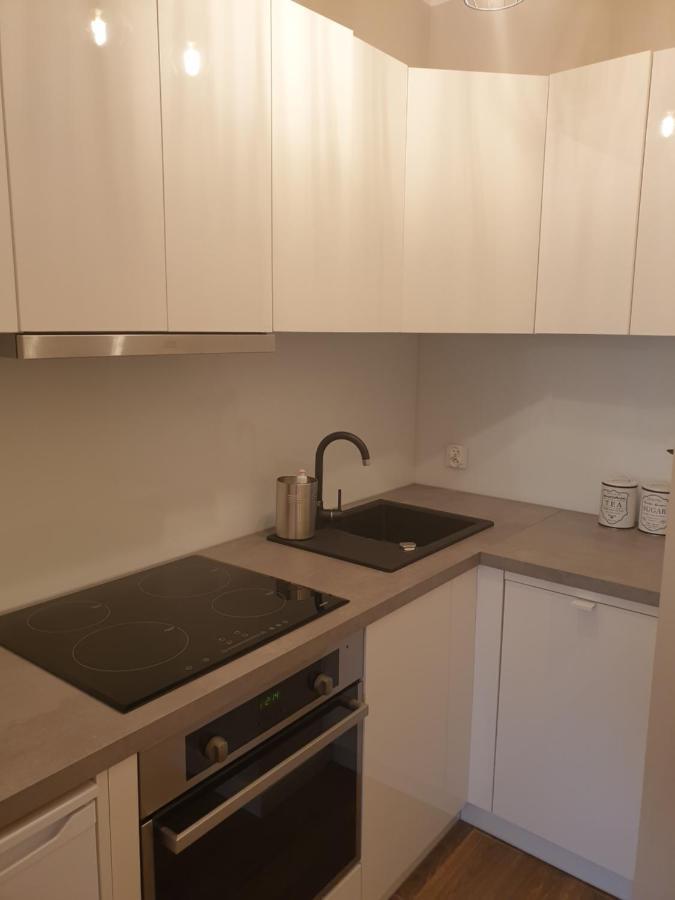 Caskada Modern Apartments 2 Nowy Apartamentowiec Winda สวูพสค์ ภายนอก รูปภาพ