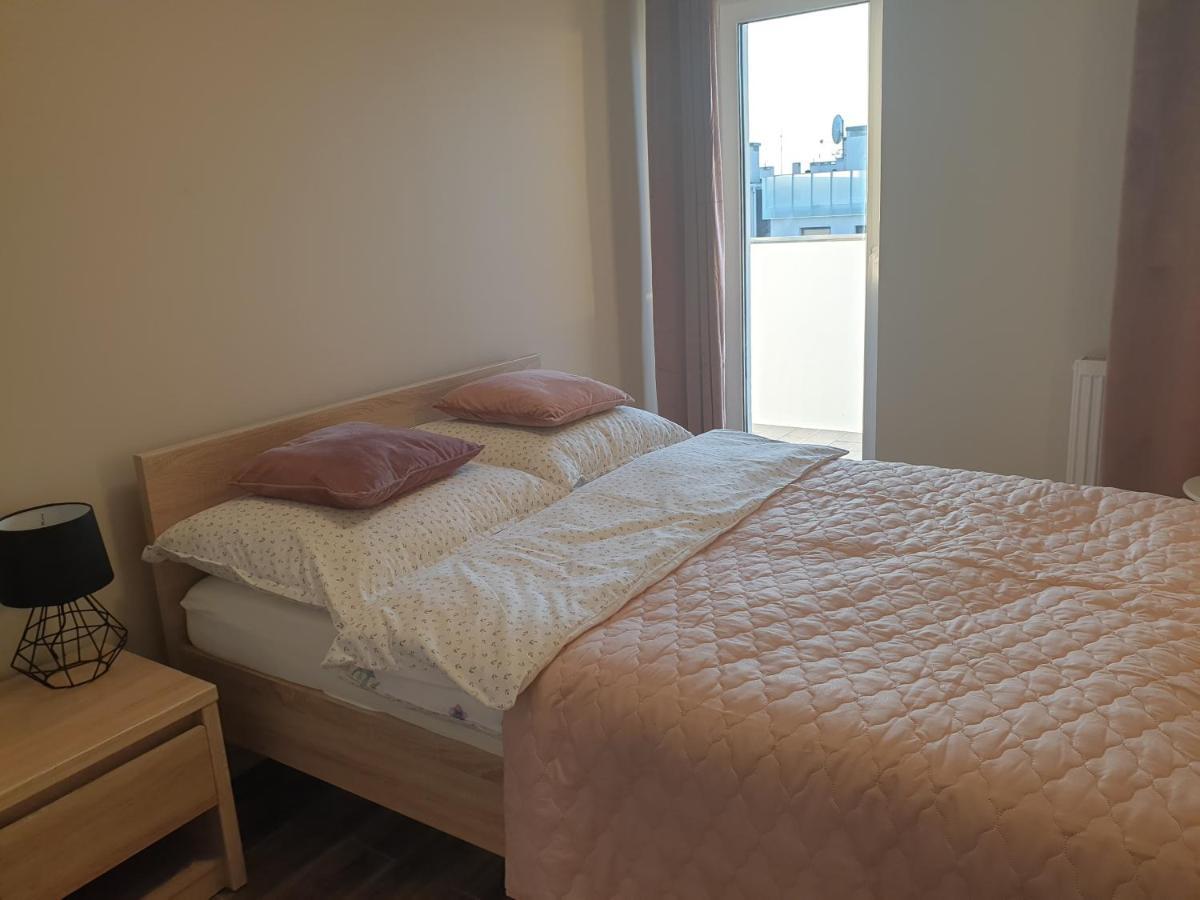 Caskada Modern Apartments 2 Nowy Apartamentowiec Winda สวูพสค์ ภายนอก รูปภาพ