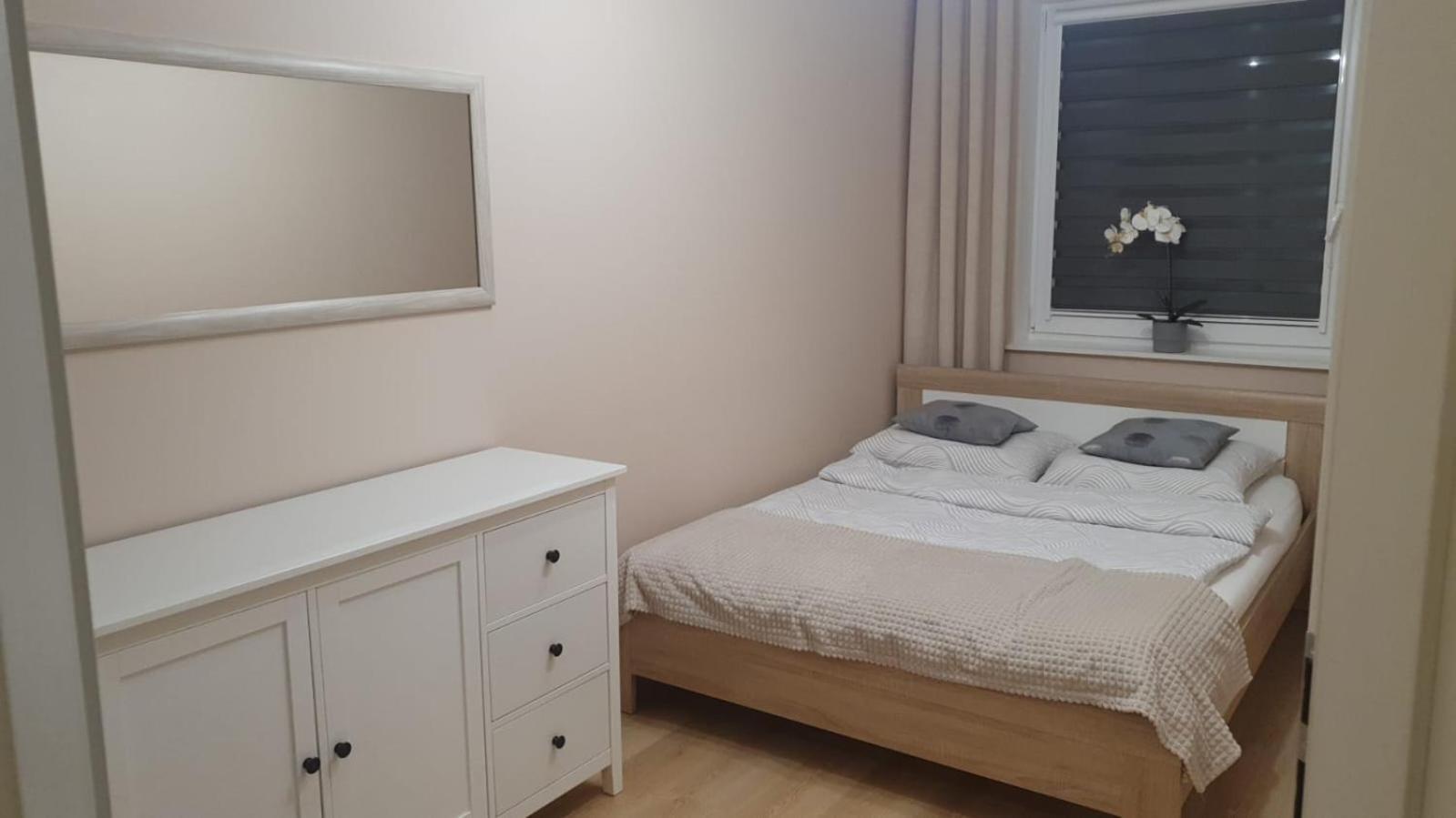 Caskada Modern Apartments 2 Nowy Apartamentowiec Winda สวูพสค์ ภายนอก รูปภาพ