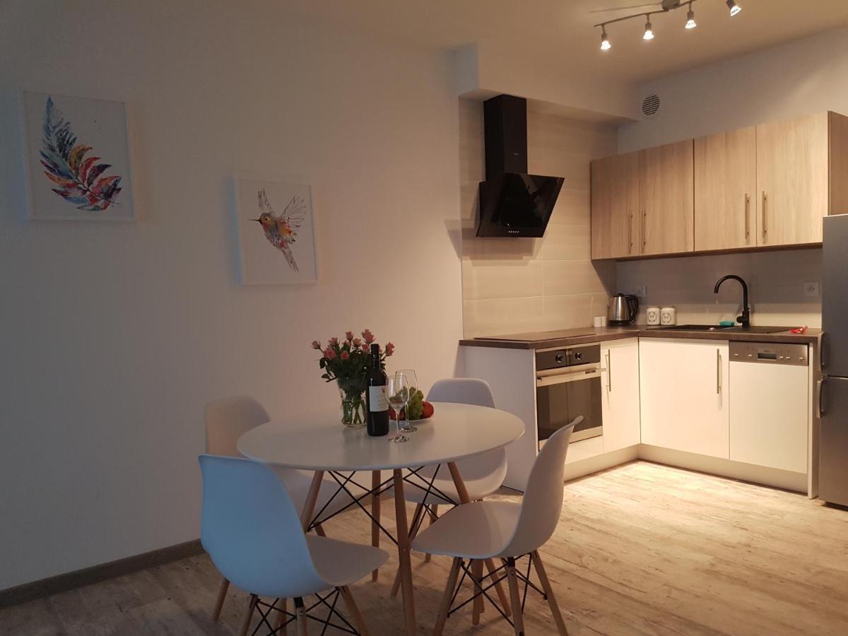 Caskada Modern Apartments 2 Nowy Apartamentowiec Winda สวูพสค์ ภายนอก รูปภาพ