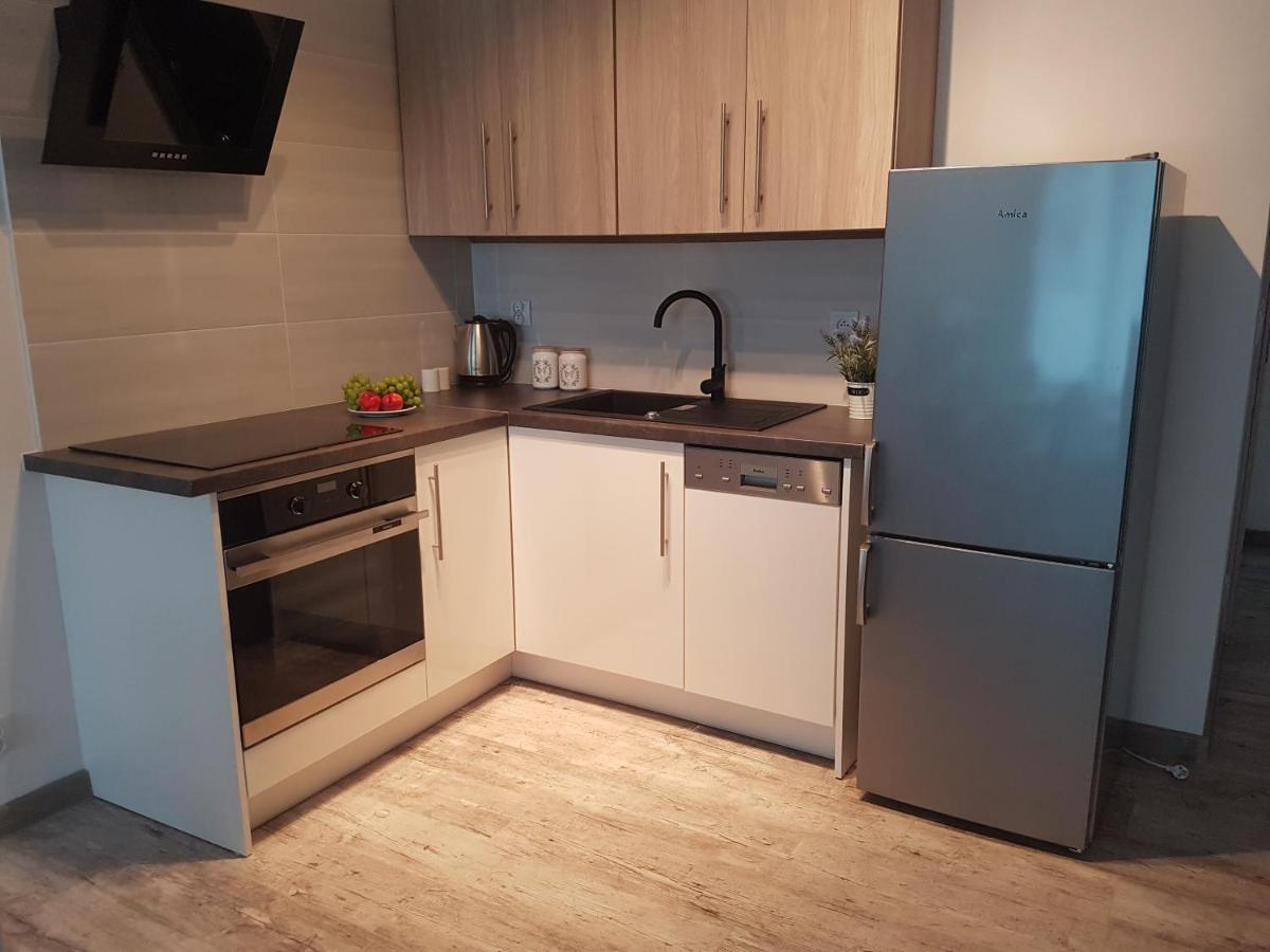Caskada Modern Apartments 2 Nowy Apartamentowiec Winda สวูพสค์ ภายนอก รูปภาพ
