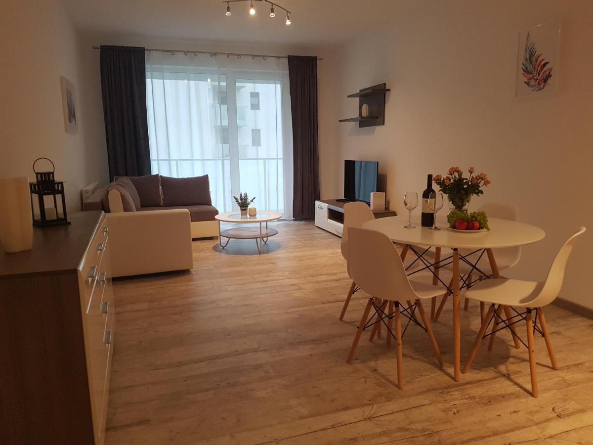 Caskada Modern Apartments 2 Nowy Apartamentowiec Winda สวูพสค์ ภายนอก รูปภาพ