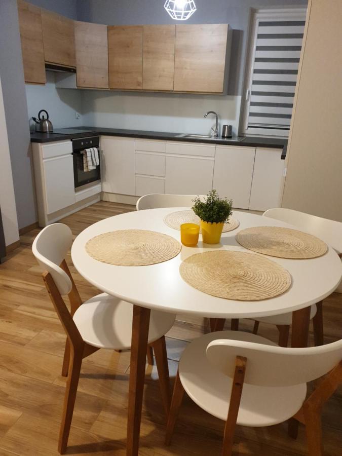 Caskada Modern Apartments 2 Nowy Apartamentowiec Winda สวูพสค์ ภายนอก รูปภาพ